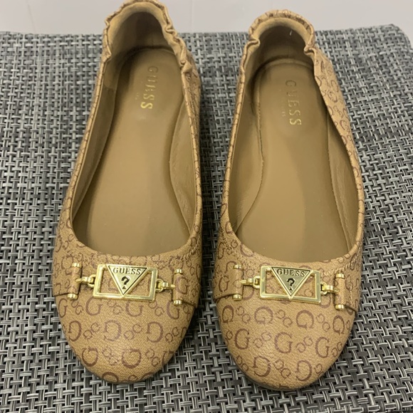 Guess -Shoes - Picture 9 of 9